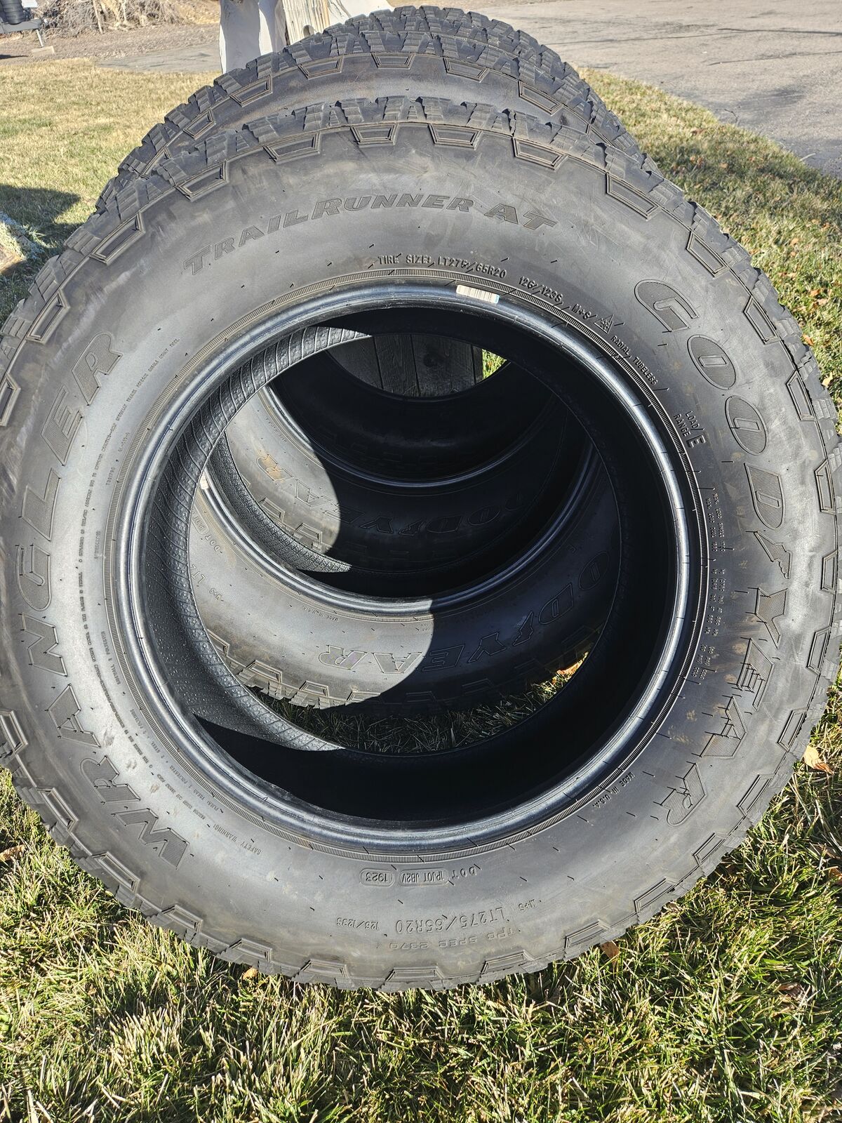275/65/20 load range E tires