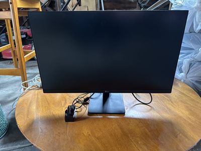 27 inch LG Monitor (27MP400)