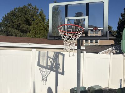 Lifetime Basketball hoop