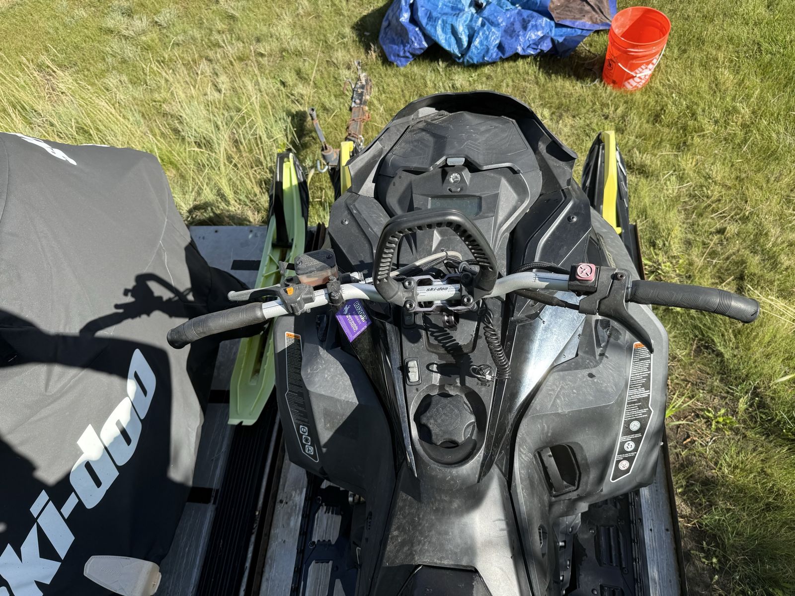 Main image 7