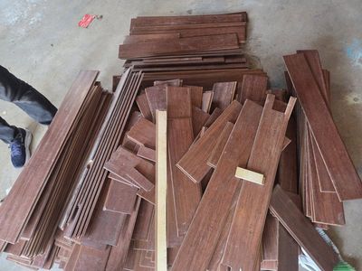 Free Assorted Hardwood Flooring Planks Used Lot, about 300 sqft