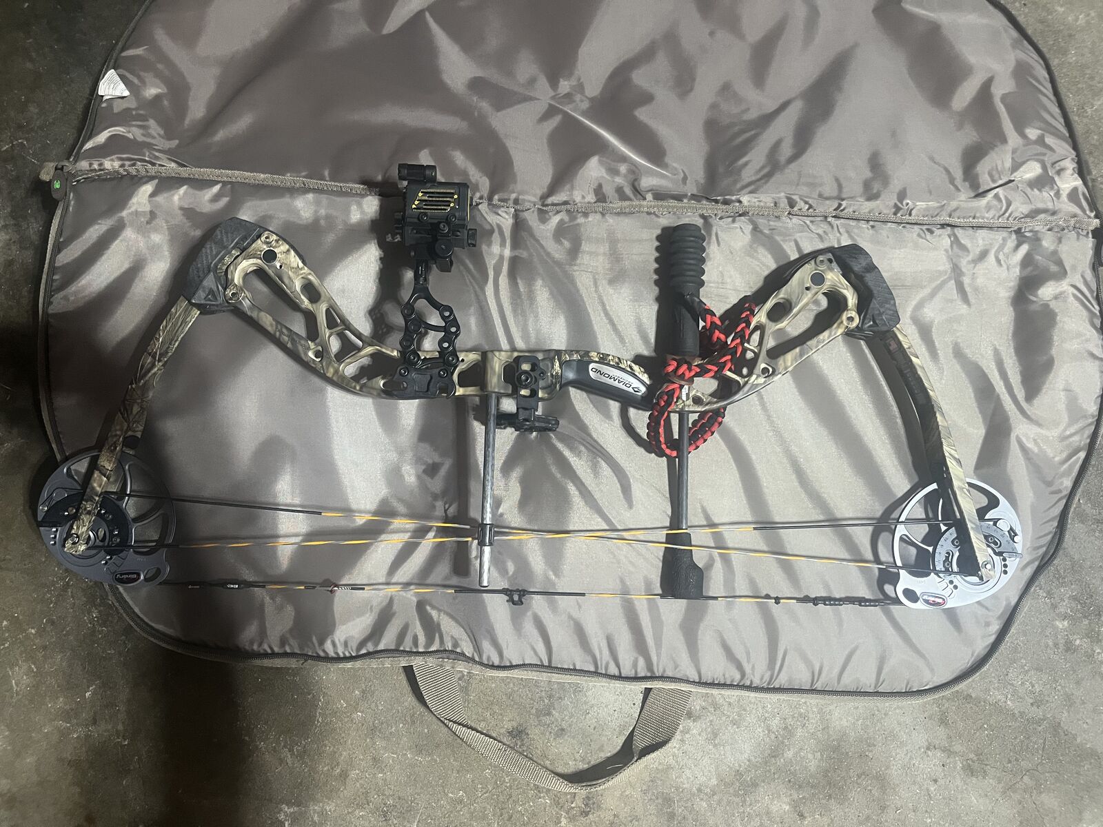 Diamond Edge Sb-1 Compound Bow