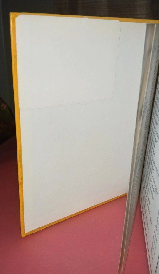 Main image 7