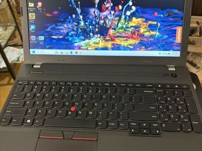Lenovo ThinkPad E-560v2. 12 RAM, 256 SSD