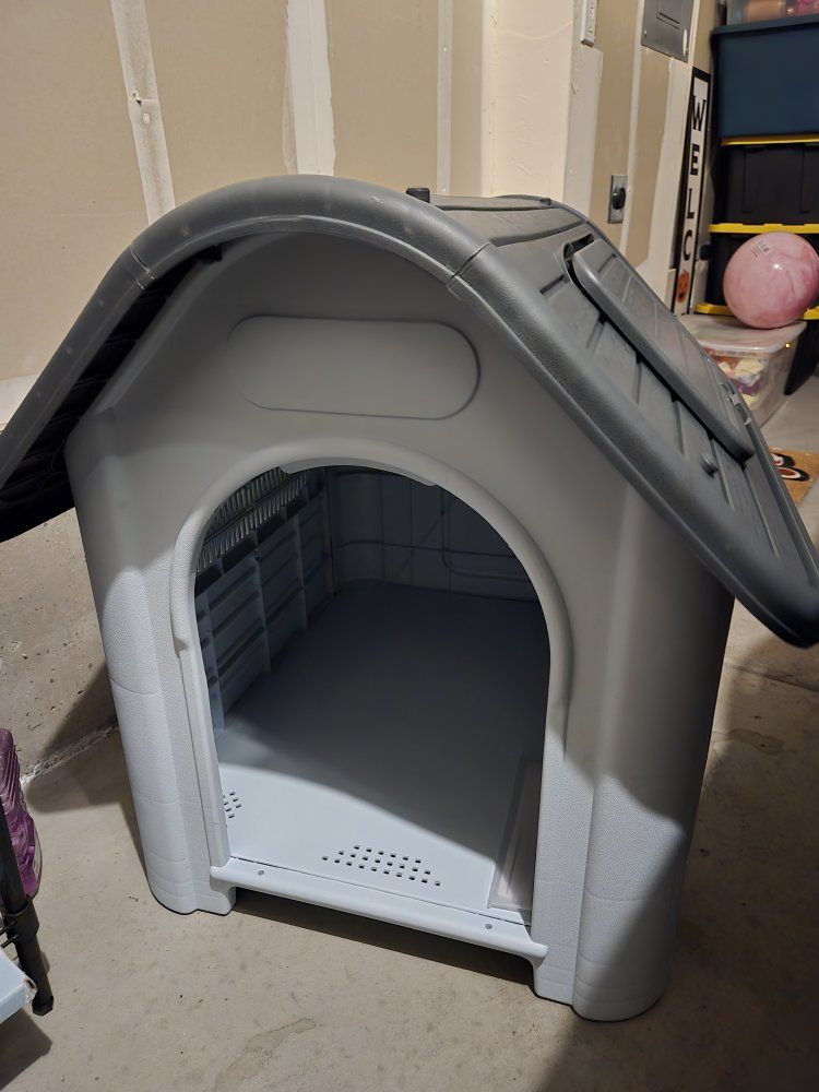 dog house