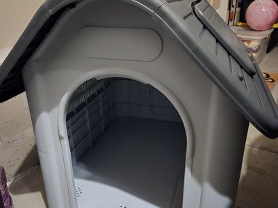 dog house