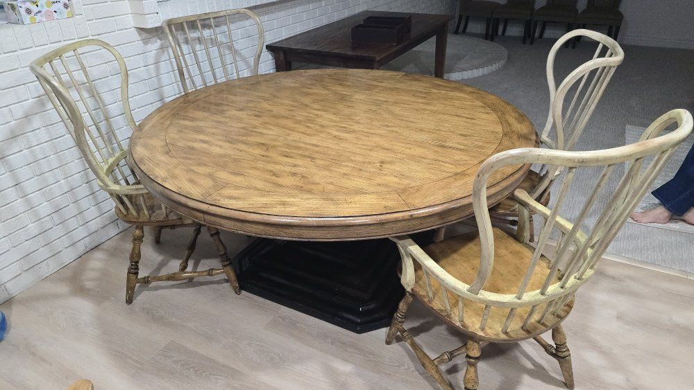 Rustic Round Dining Table Set with Windsor Armchairs