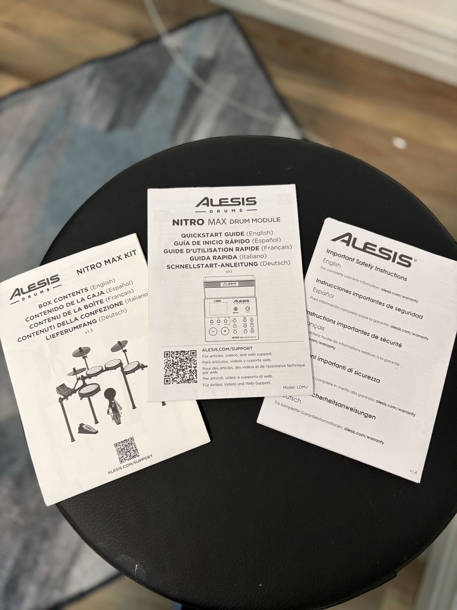 Main image 6