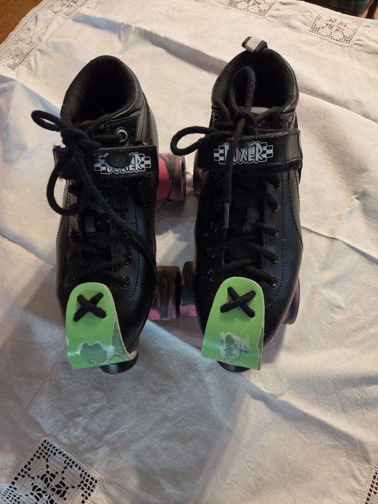 Size 8 womens Boxer Roller Skates - Black with Pink Wheels, Adjustable Straps, Green Toe Stops