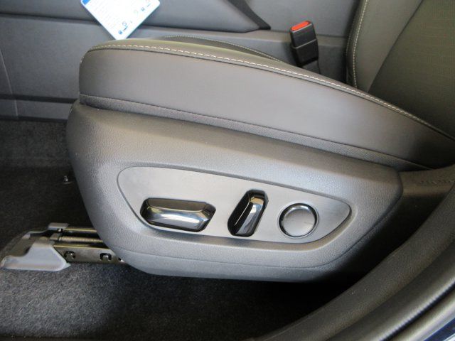 Main image 33