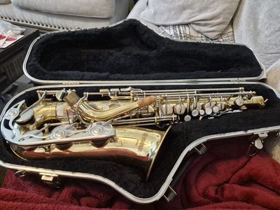 Yamaha Alto Sax Saxophone with Warranty