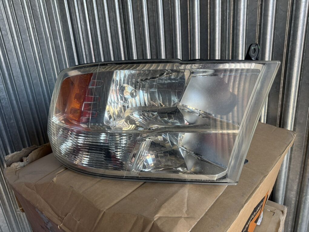 Original Headlights Out Of 2014 Ram 2500
