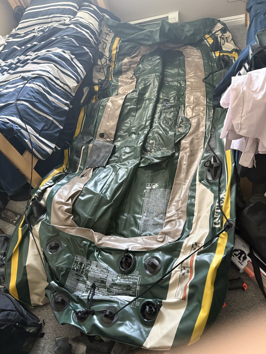 Fishing raft
