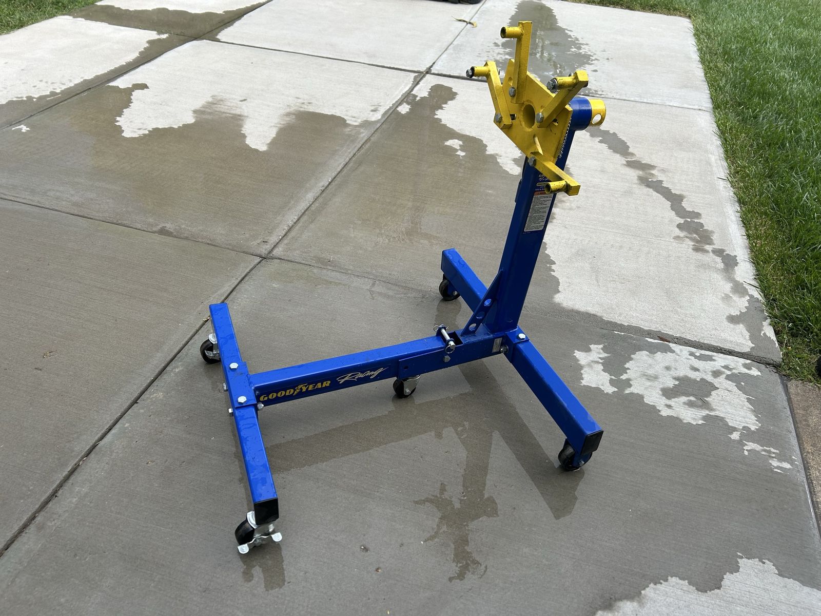 Goodyear Racing Engine Stand with Wheels and Adjustable Head