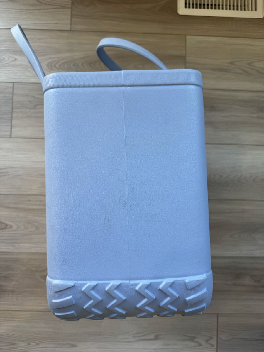 Main image 4