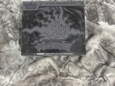 Pokemon Elite Trainer Box - Mega Evolution Pitch Black - Trading Card Game
