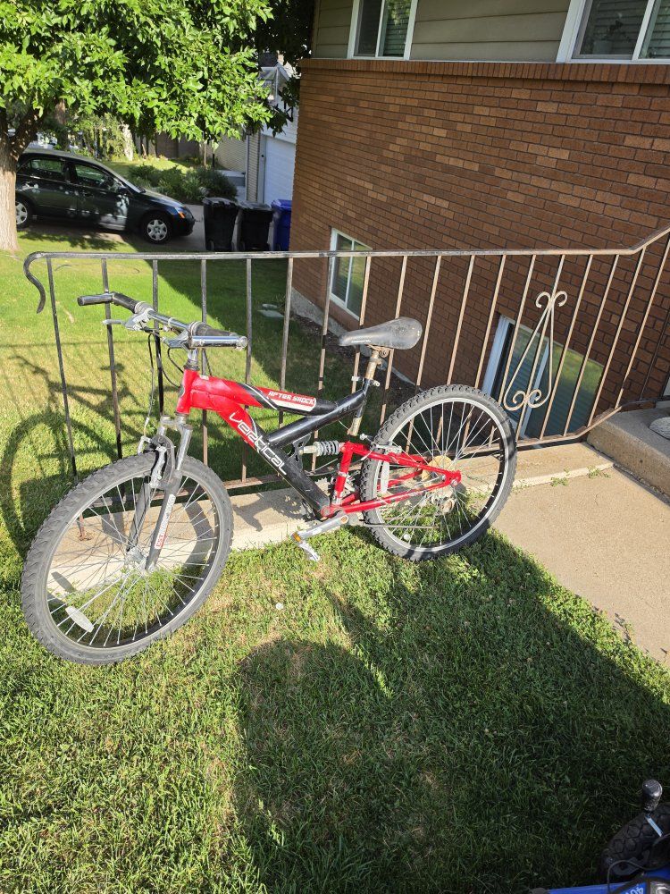 Vertical After Shock Mountain Bike - Red/Black, Full Suspension