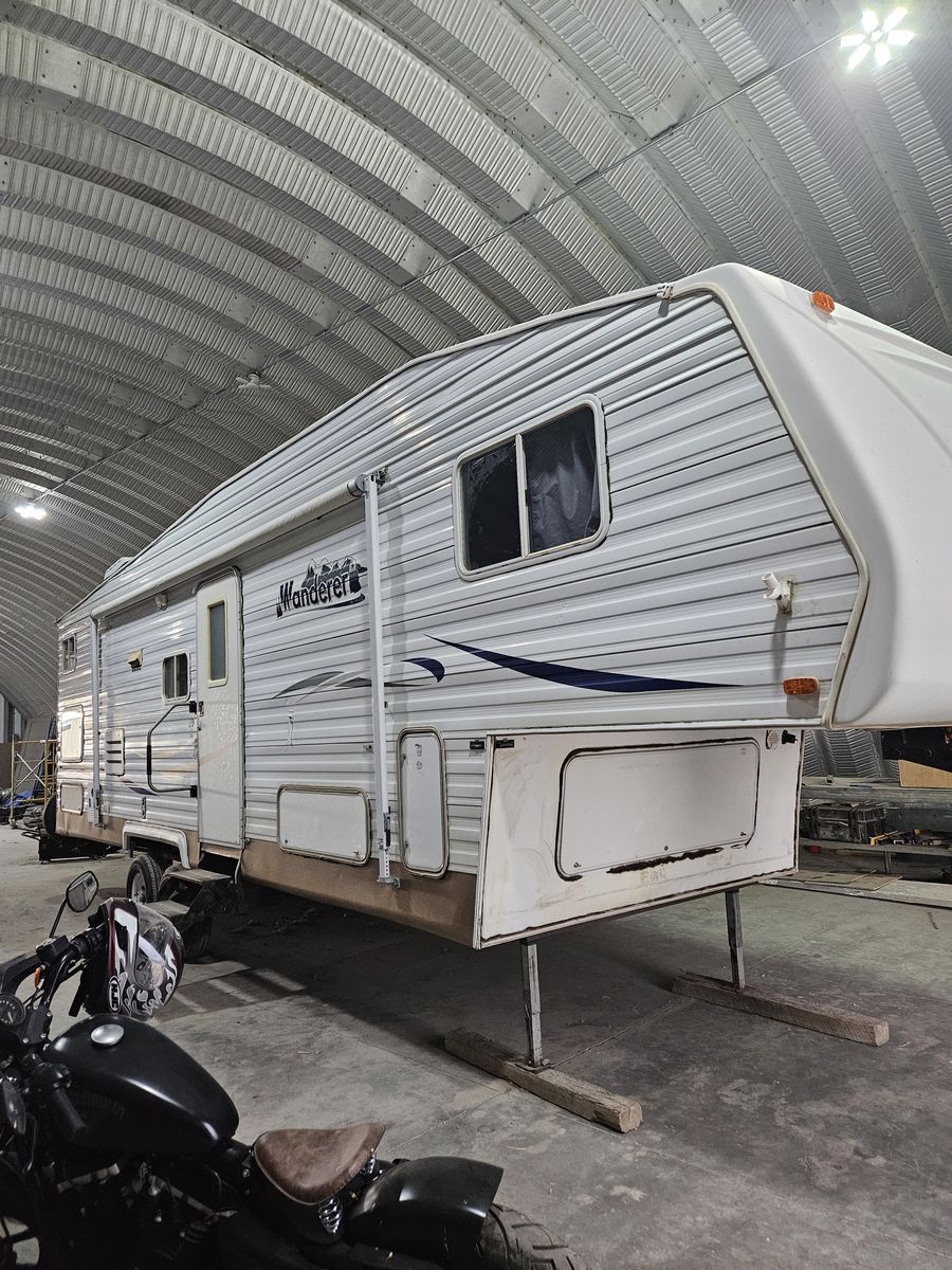 2003 Thor Wanderer fifthwheel trailer