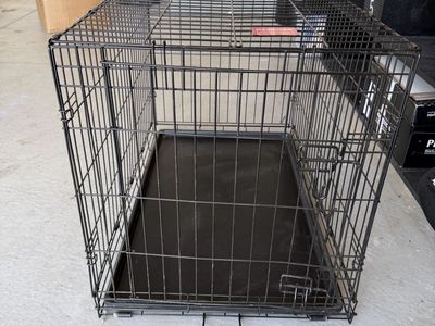 Large Black Wire Dog Crate Pet Kennel with Removable Tray - Excellent Condition