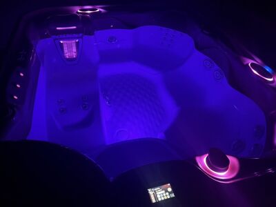 PRESIDENTS’ DAY HOT TUB SALE HUGE SAVINGS!