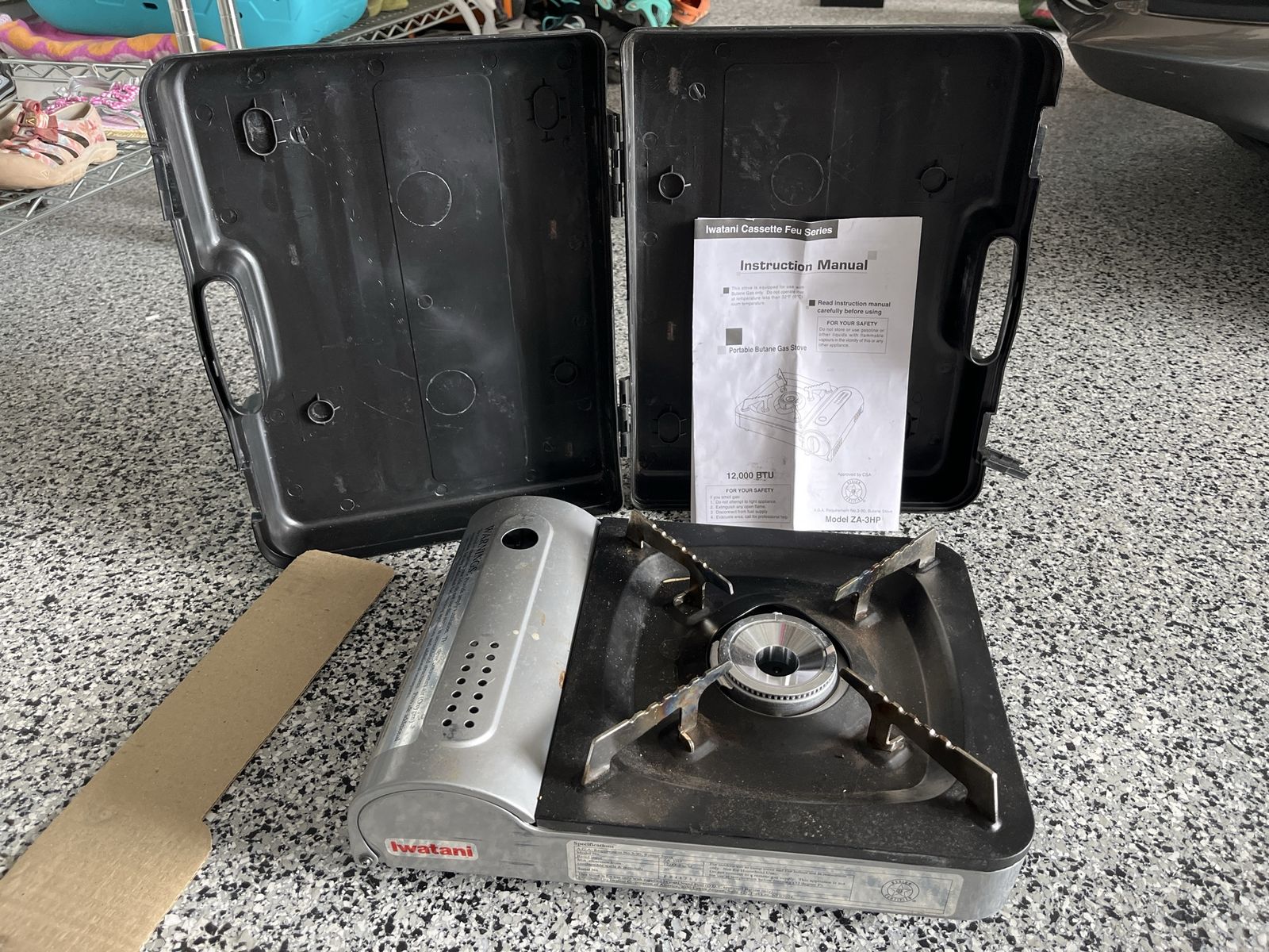 Iwatani Cassette Feu Portable Butane Gas Stove Model ZA-3HP with Case
