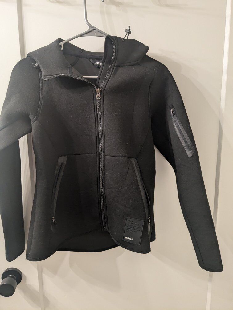 women's small cotopaxi Qualtrics black jacket