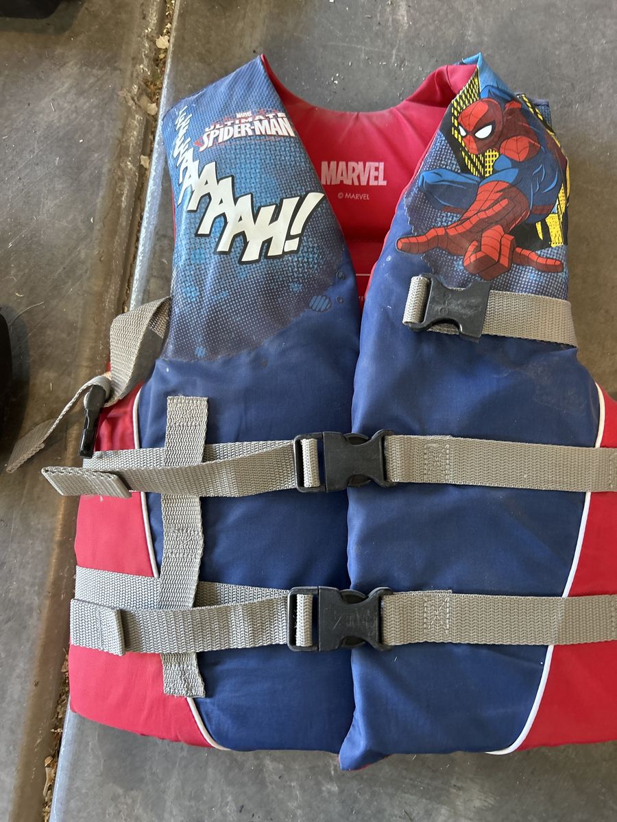 Youth lifejacket set of three - FREE