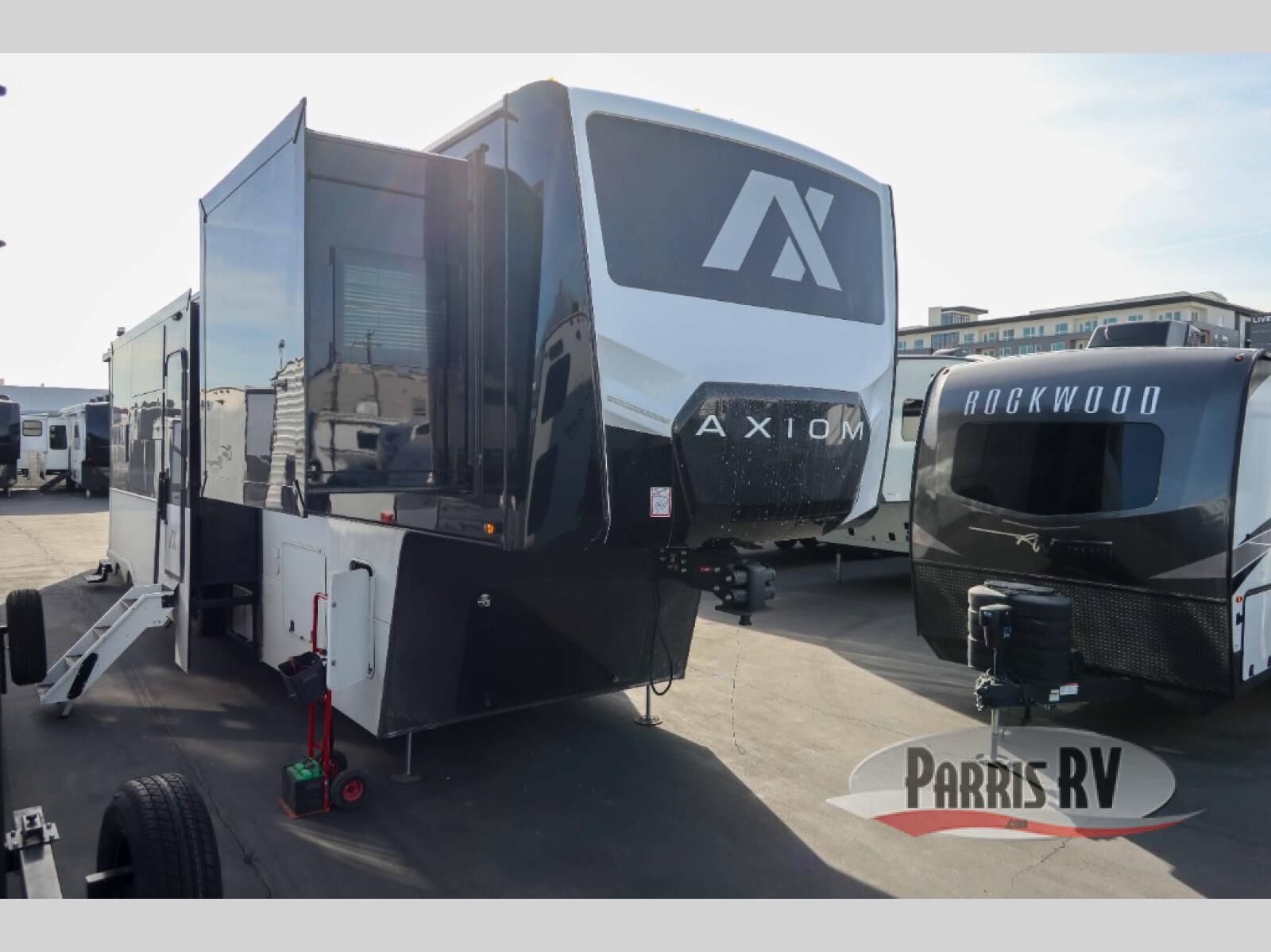 New 2026 Axiom RV Vendetta V4250