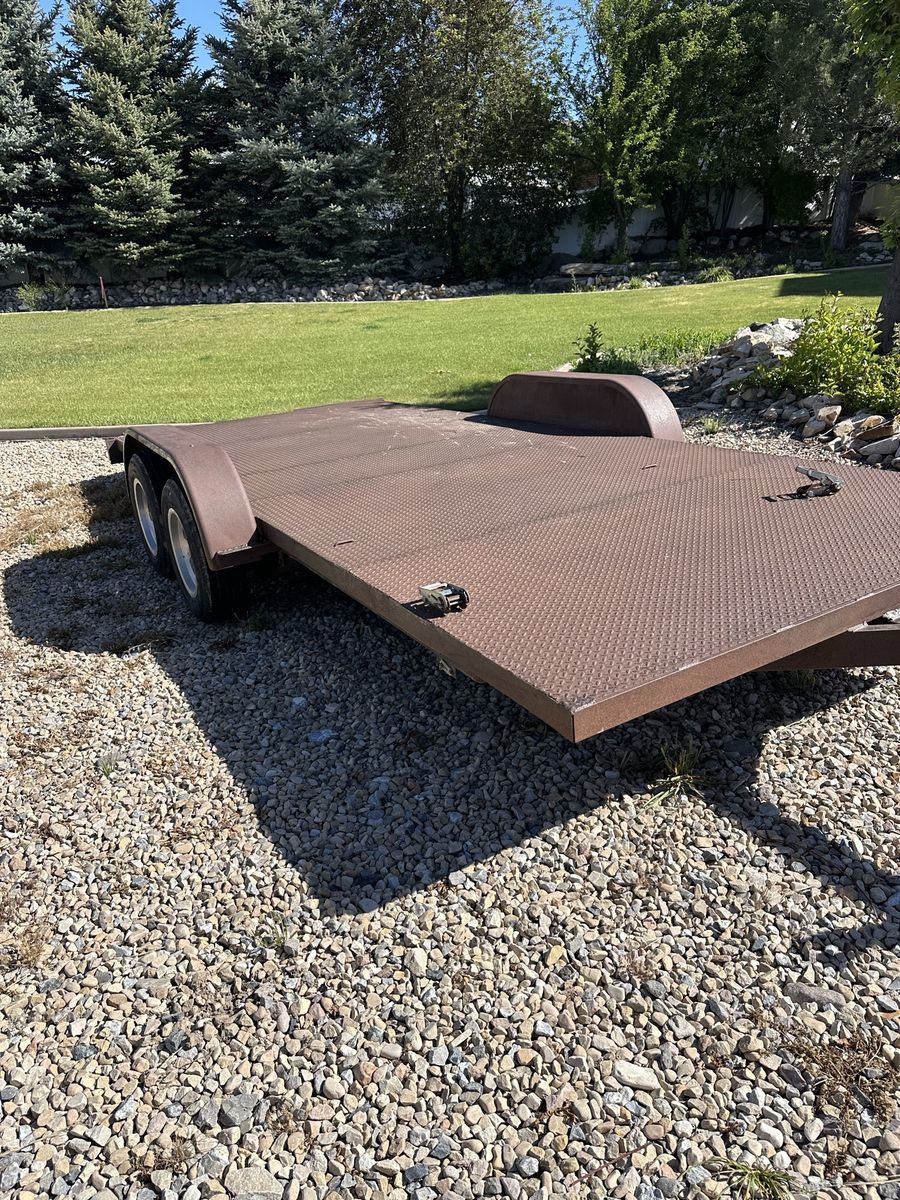 Flat bed car hauler trailer