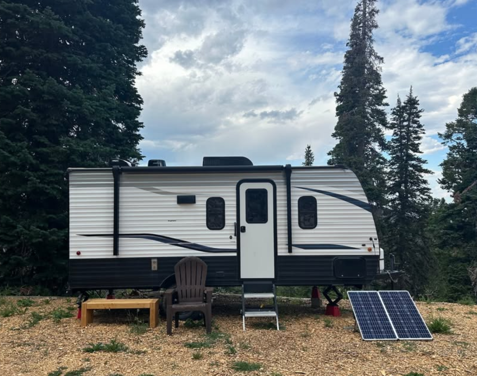 2021 Keystone Springdale Rugged 18' Trailer