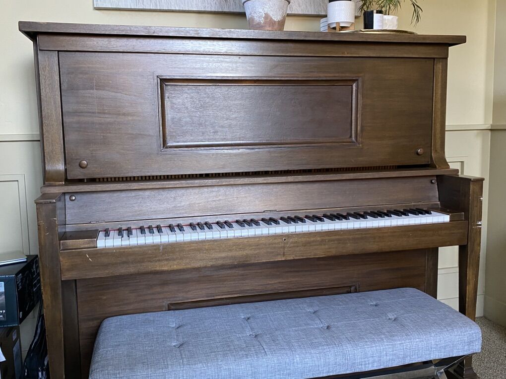 Free Piano