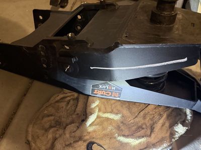 CURT H-LUX 5th Wheel Hitch Head for Truck Beds - brand new