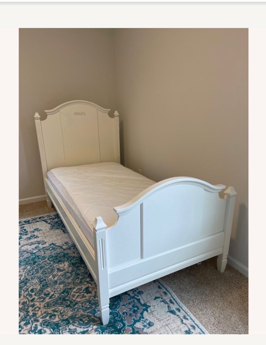 Pottery Barn Kids Madeline Twin Bed