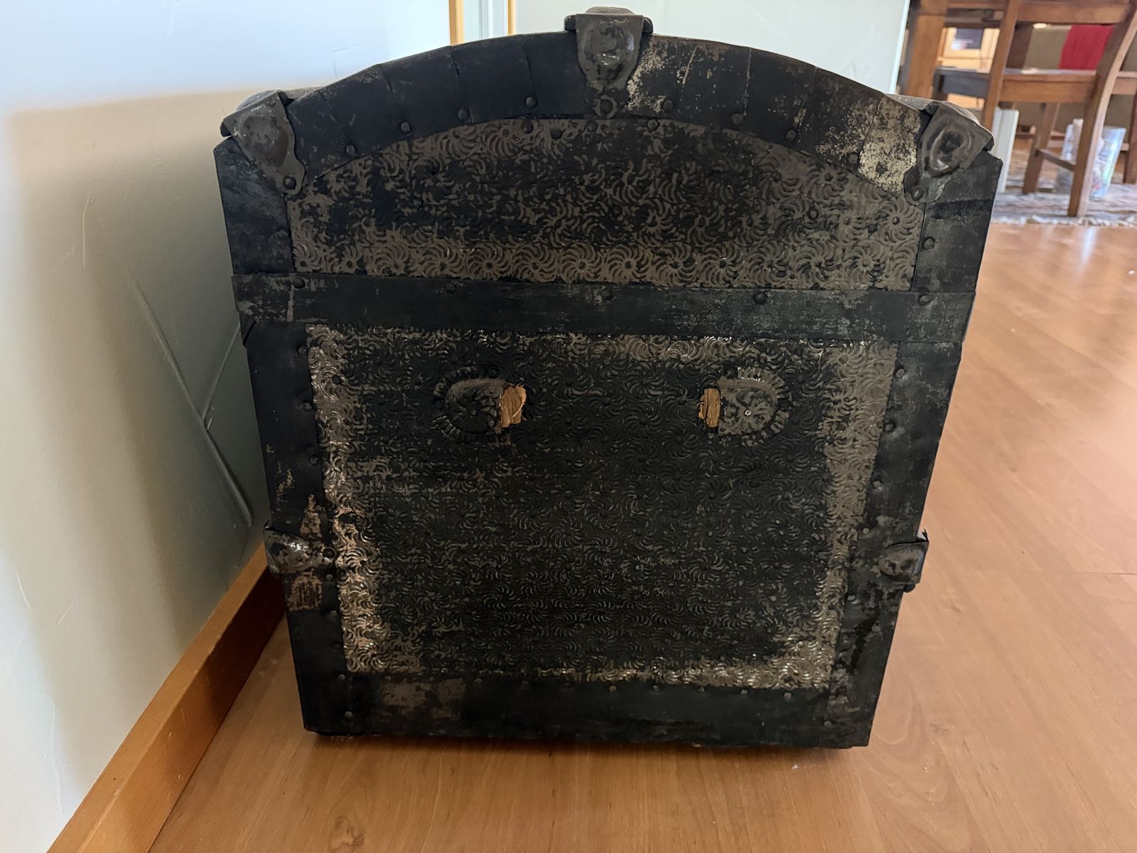 Main image 2