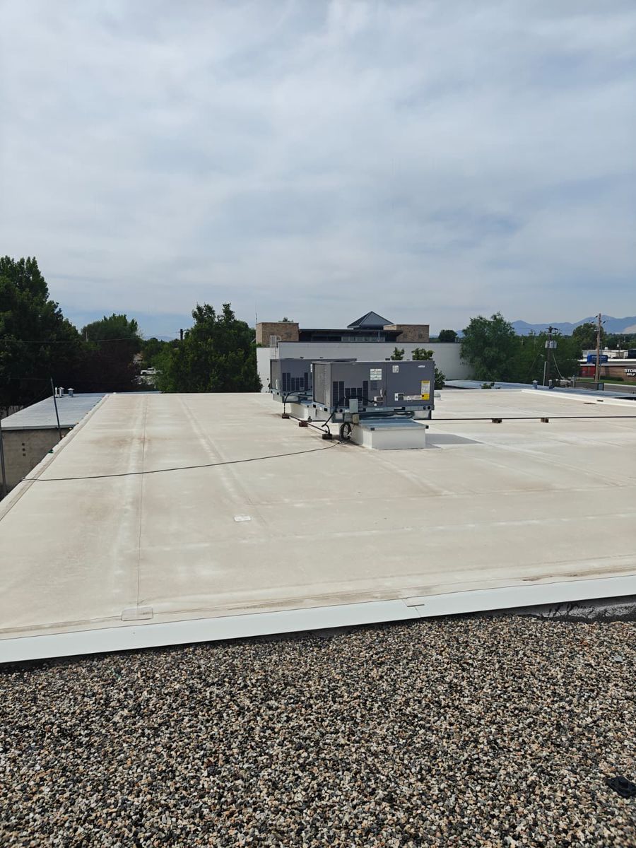 Main image 4