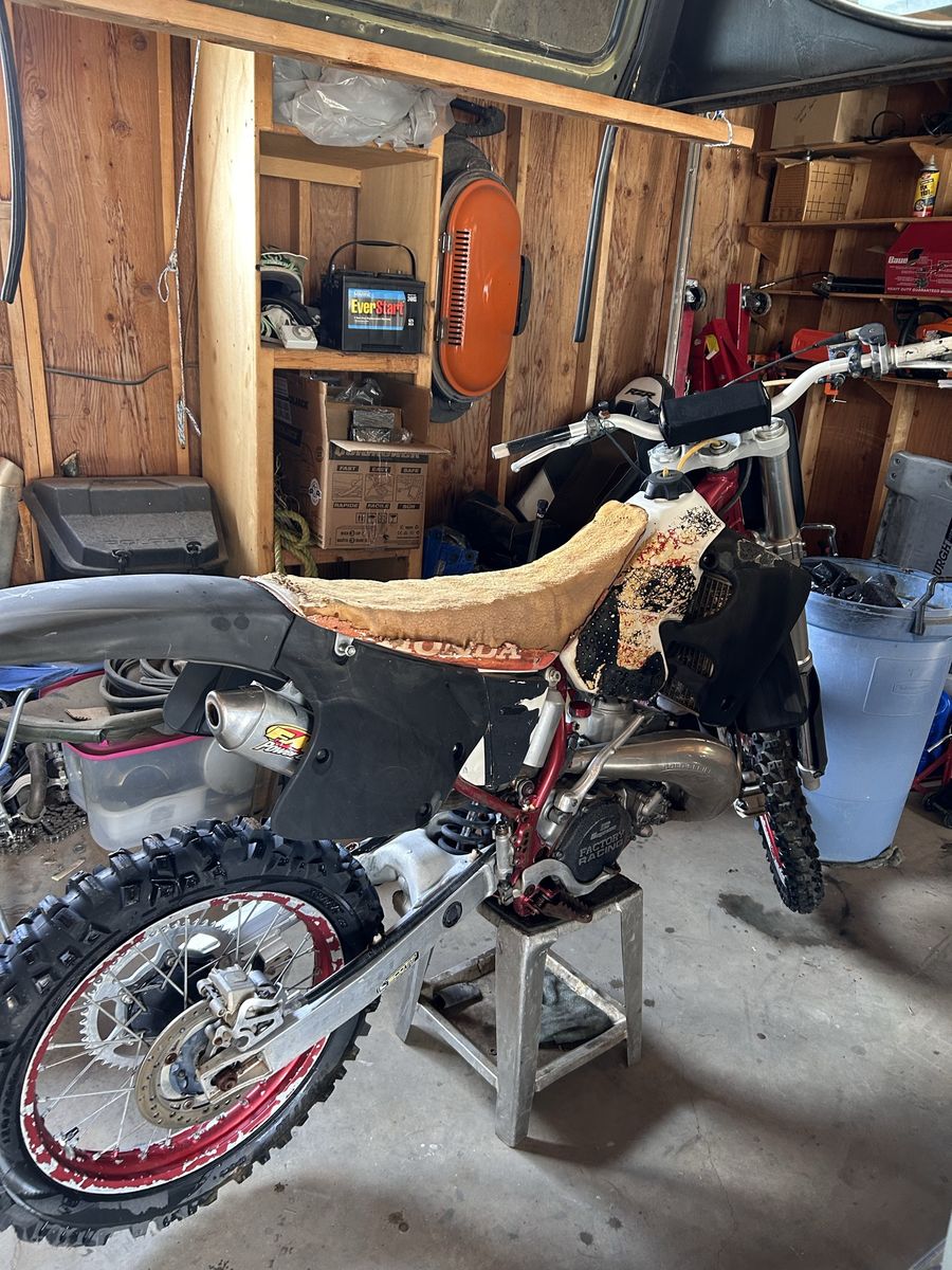 1994 CR250