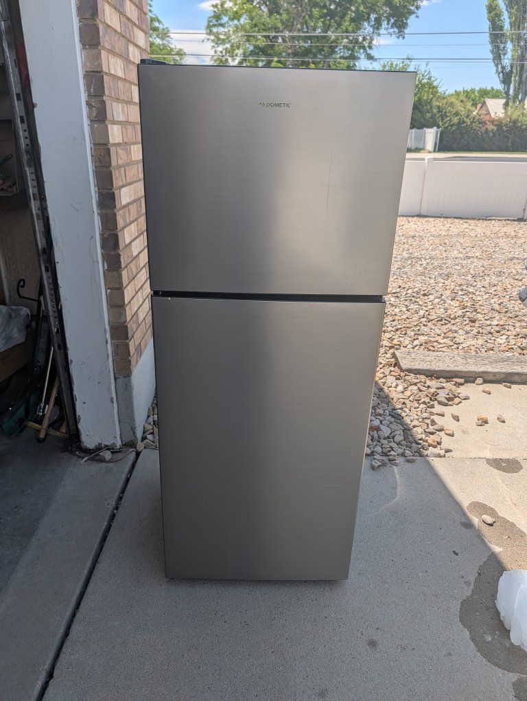 12v Rv fridge dometic dmc4101