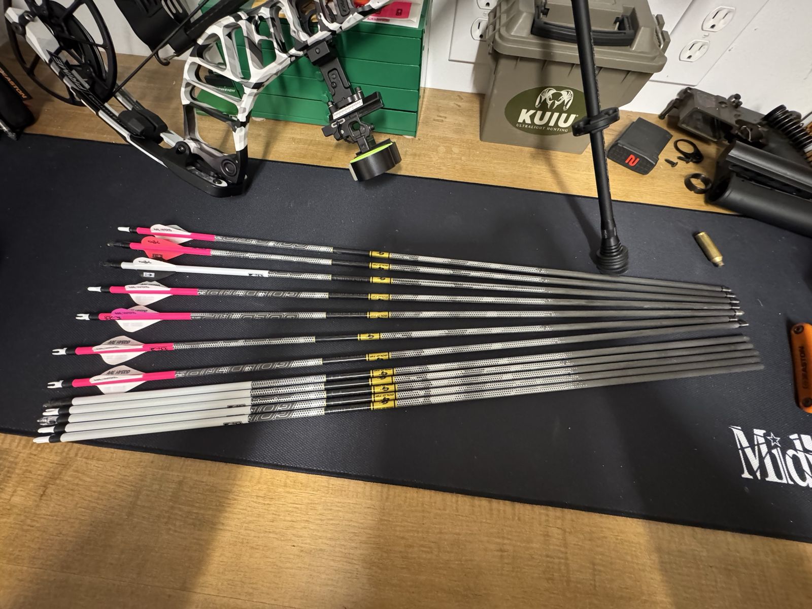 Black Label Arrows