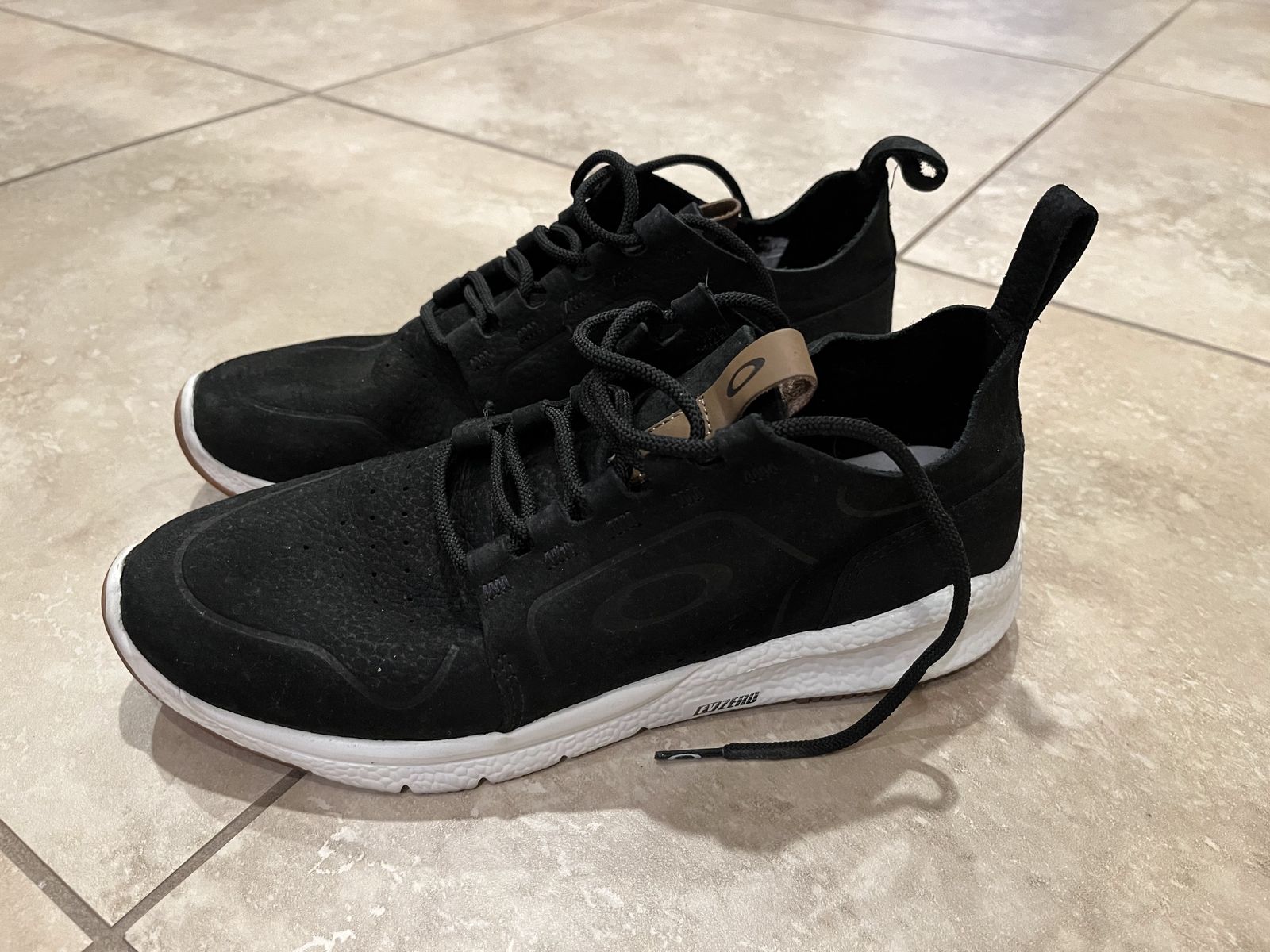 Men's Oakley EV Zero Sneakers Size 9 Shoes