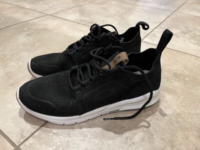 Men's Oakley EV Zero Sneakers Size 9 Shoes