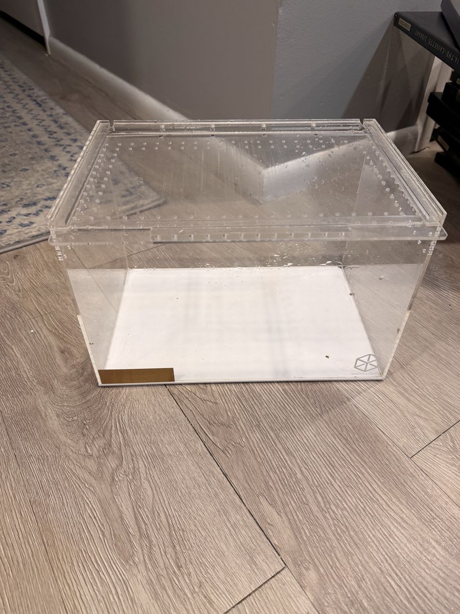 Clear Acrylic Ventilated Reptile/Invertebrate Enclosure Terrarium