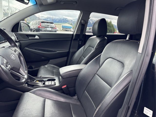 Main image 11