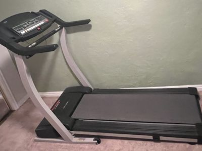 Treadmill - Pro Form