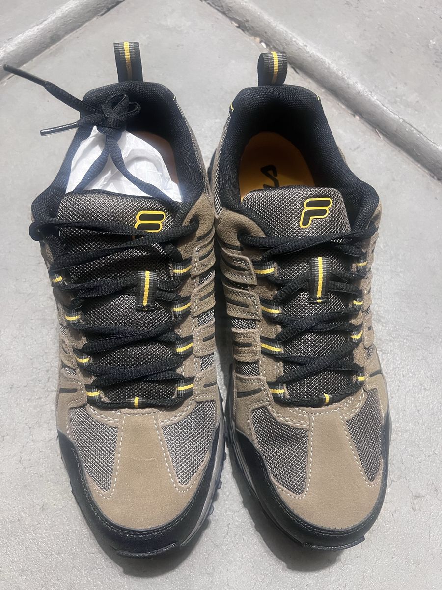 Fila Travail 2 Men’s Hiking Trail Shoes 9.5 New
