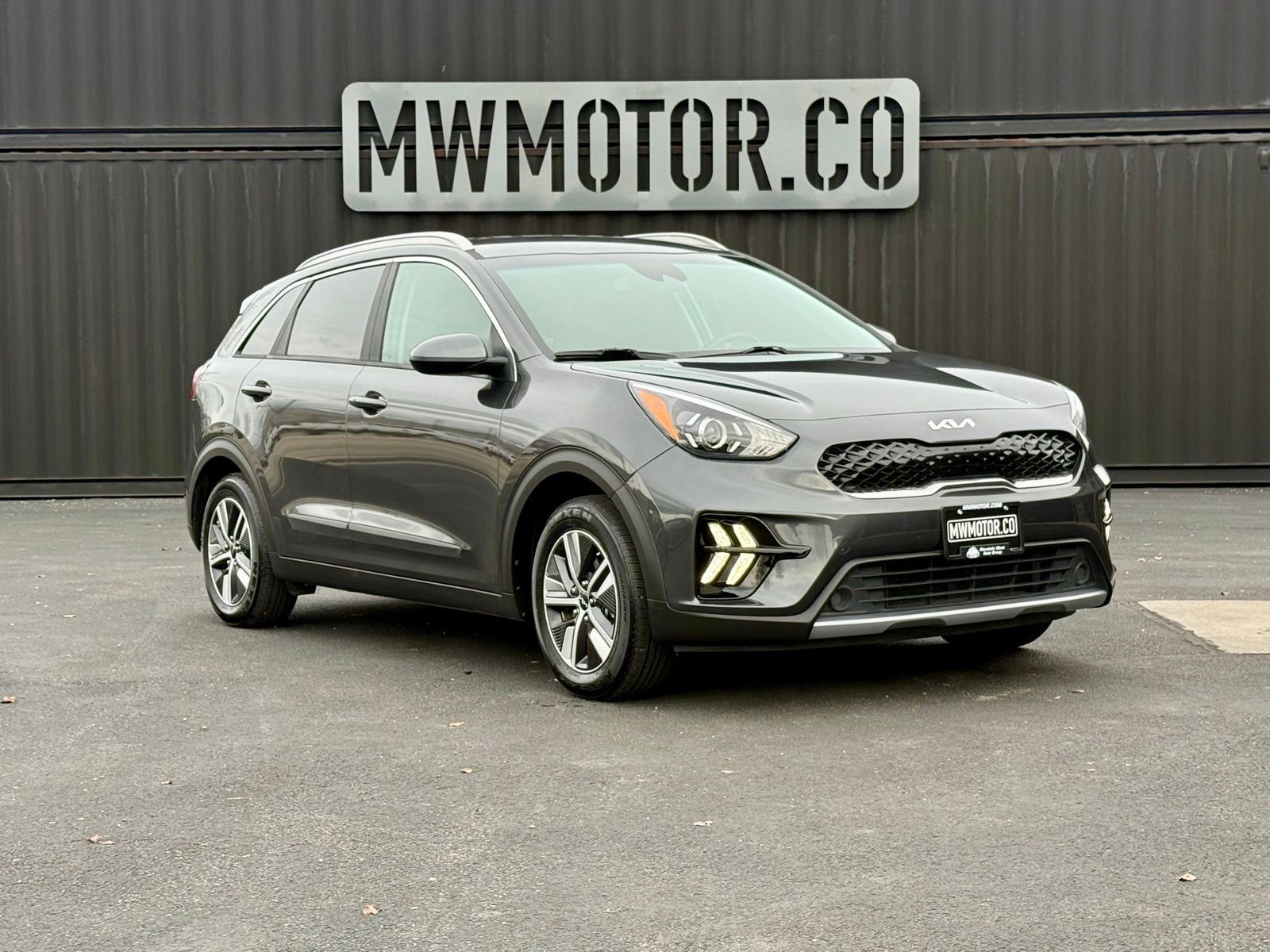 2022 Kia Niro Plug-In Hybrid LXS