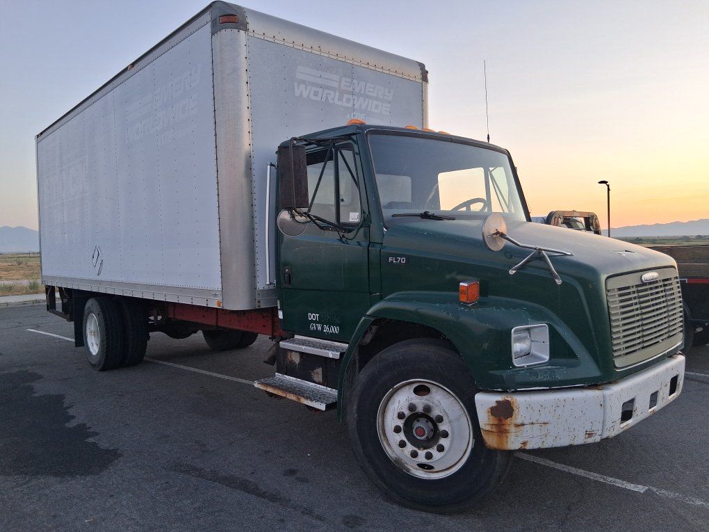 1998 Freightliner FL70