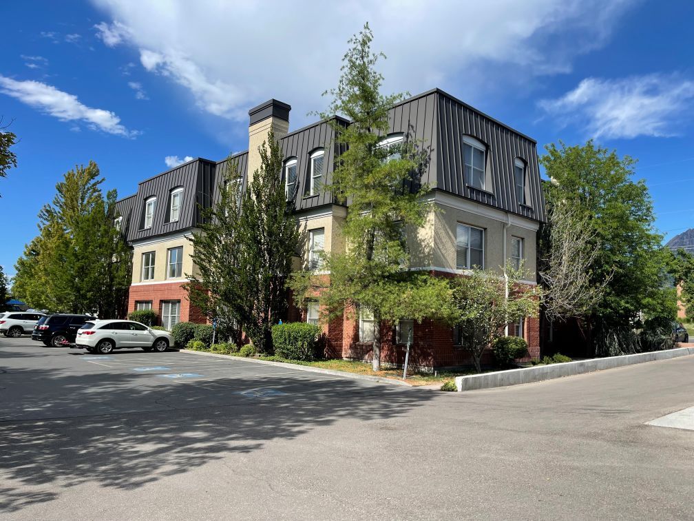Murray Office Suite for Lease – 1,878 SF – Includes Workstations