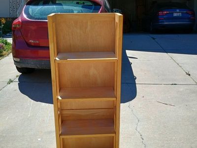 free desk and shelf