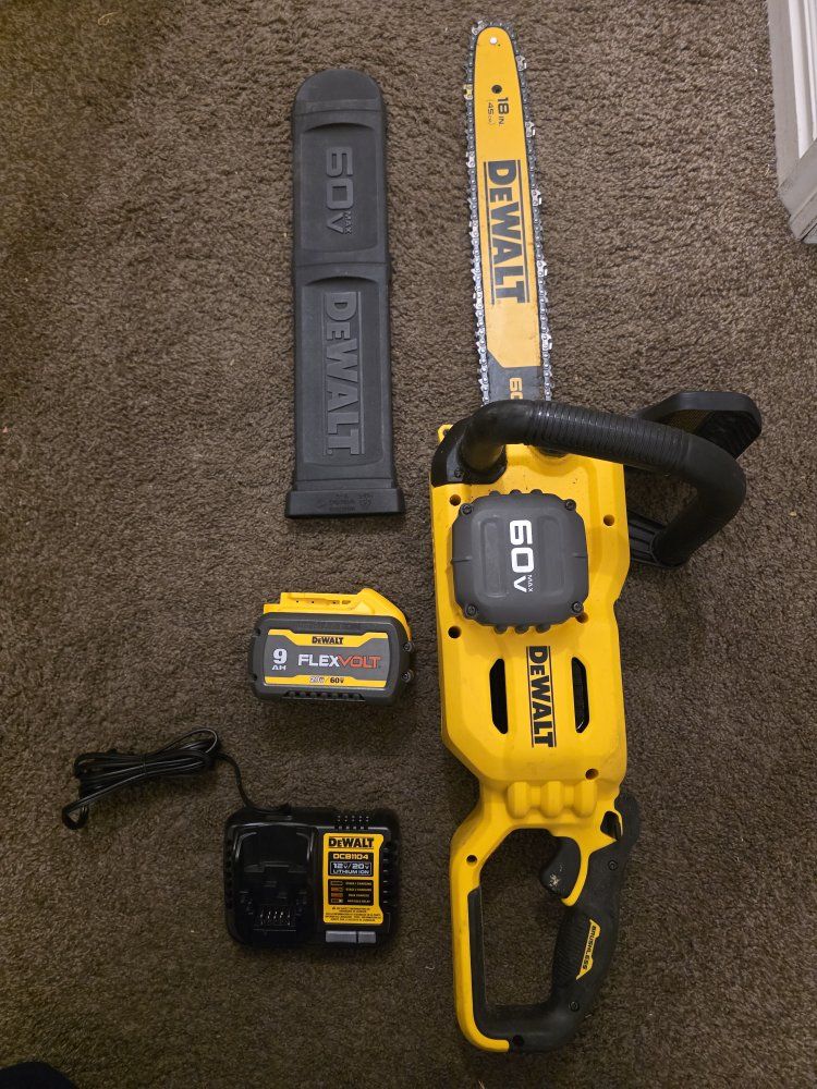 DEWALT FLEXVOLT 60V MAX 18 in. Brushless Cordless Chainsaw Kit (DCCS672X1)