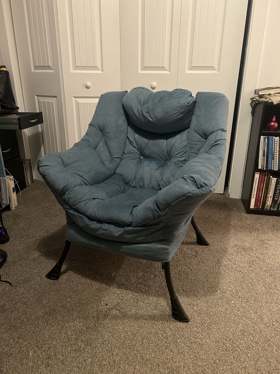 Beautiful Comfy Blue Chair